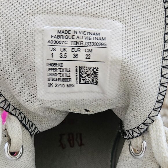 Converse Chuck Taylor: Girls size 4 Black and Pink - Picture 5 of 5